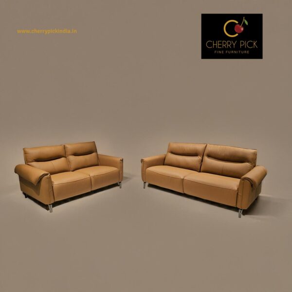 2 SEATER LEATHER SOFA