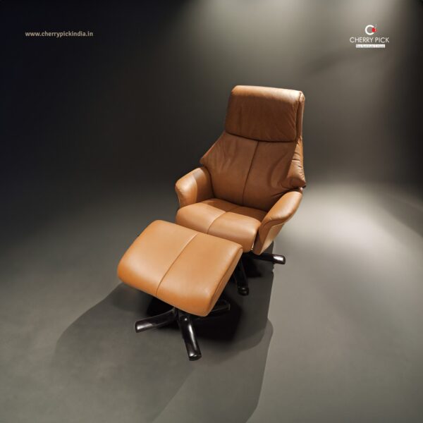 IMG Luna High Back Relaxing Chair in Leather